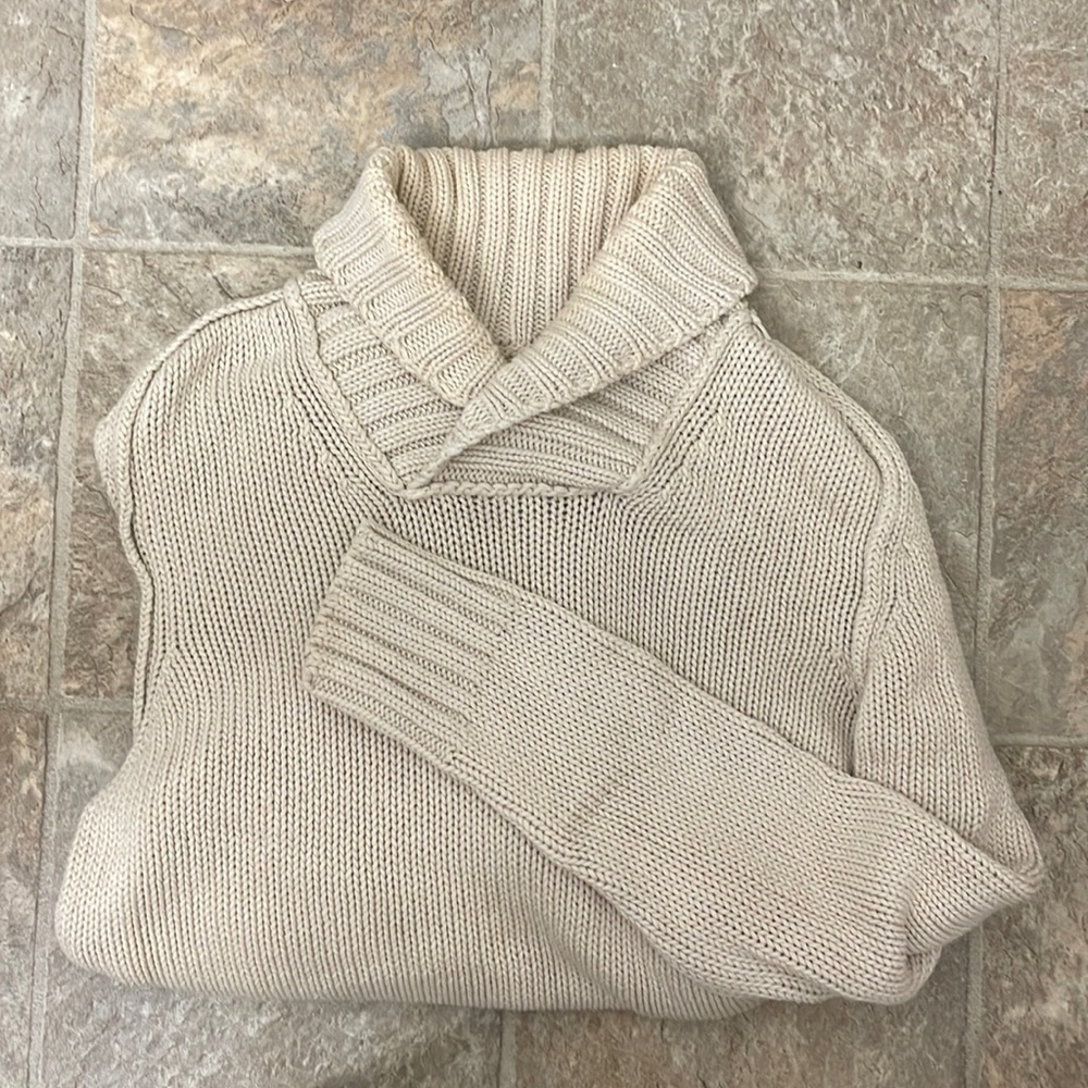 H&M knit sweater with collar, cream white, size small